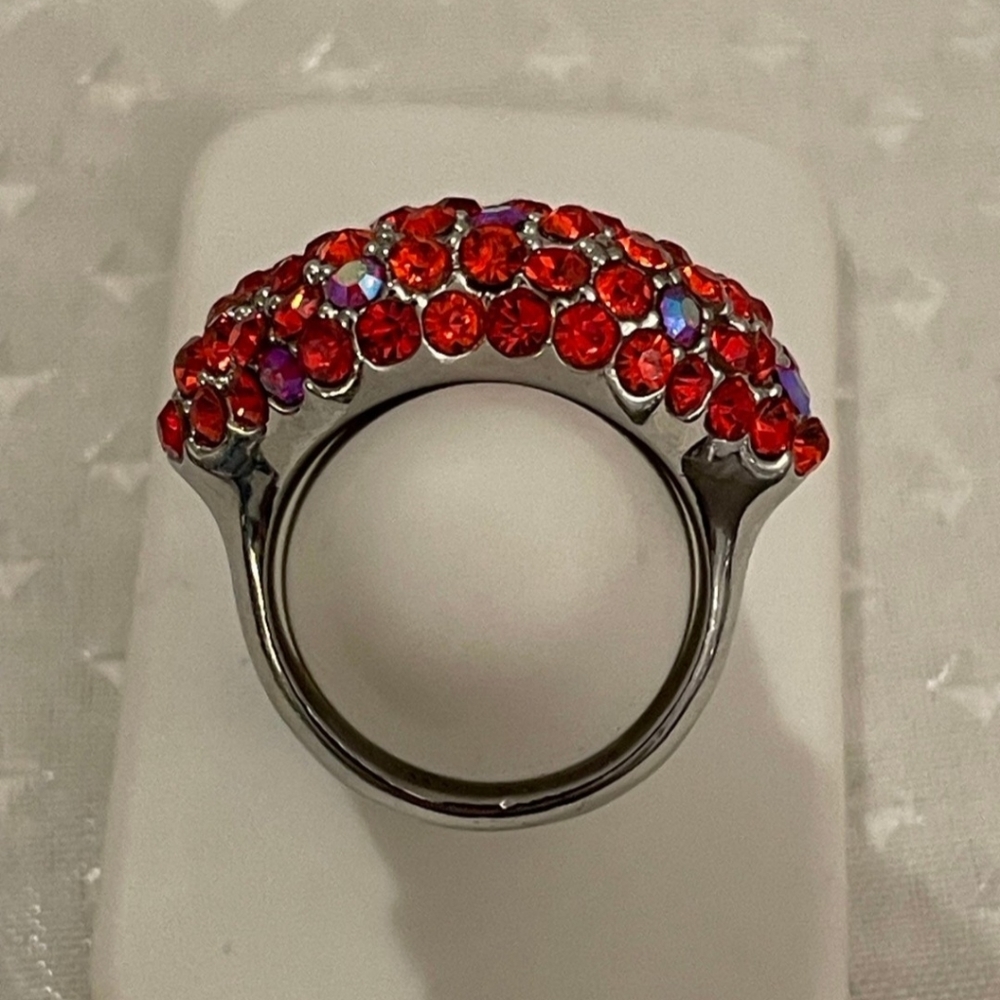 RARE Bath & Body Works Rhinestone Lips 💋 Ring Silver Plated. Sz 7! - Picture 8 of 11